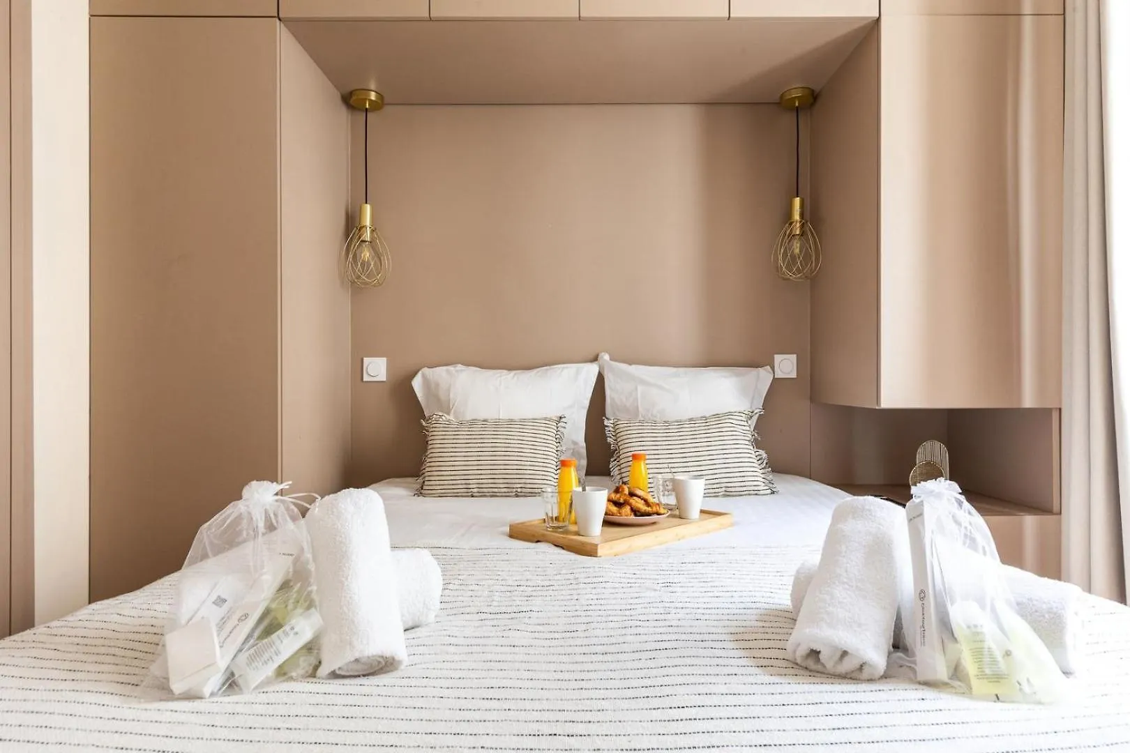 Apartment Bluestay 159 - Charmant Appartement A Paris 2